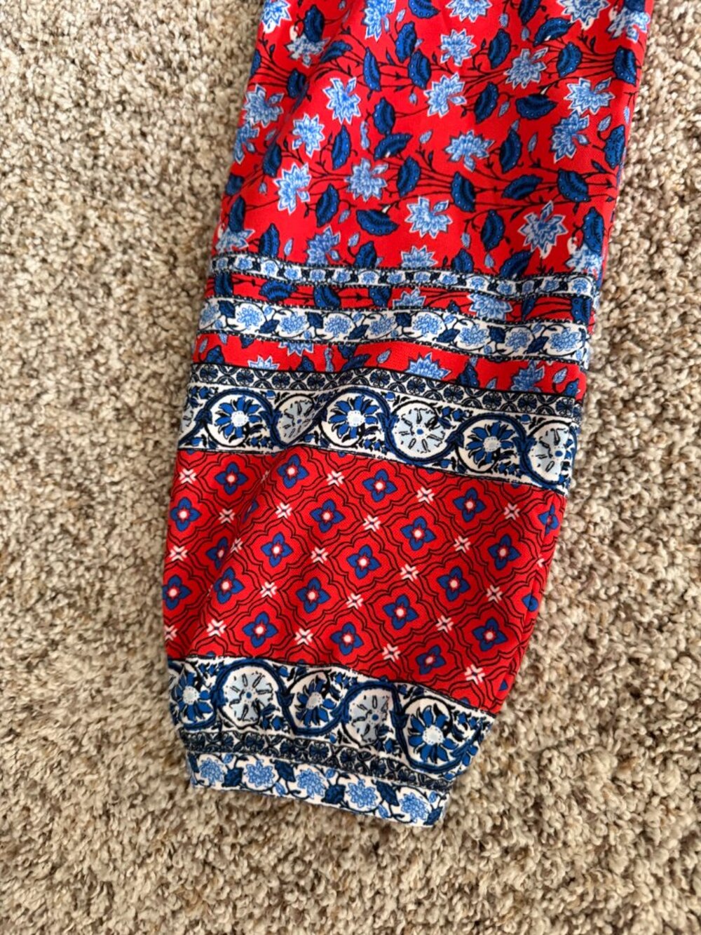 Red Floral Pattern Dress - Picture 4 of 9
